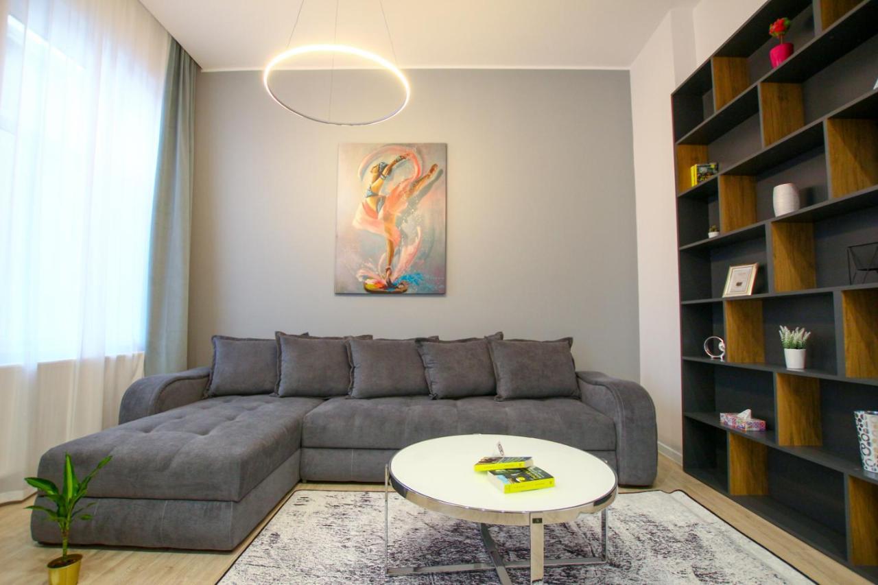 Mianelly Center Daire Köstence Dış mekan fotoğraf