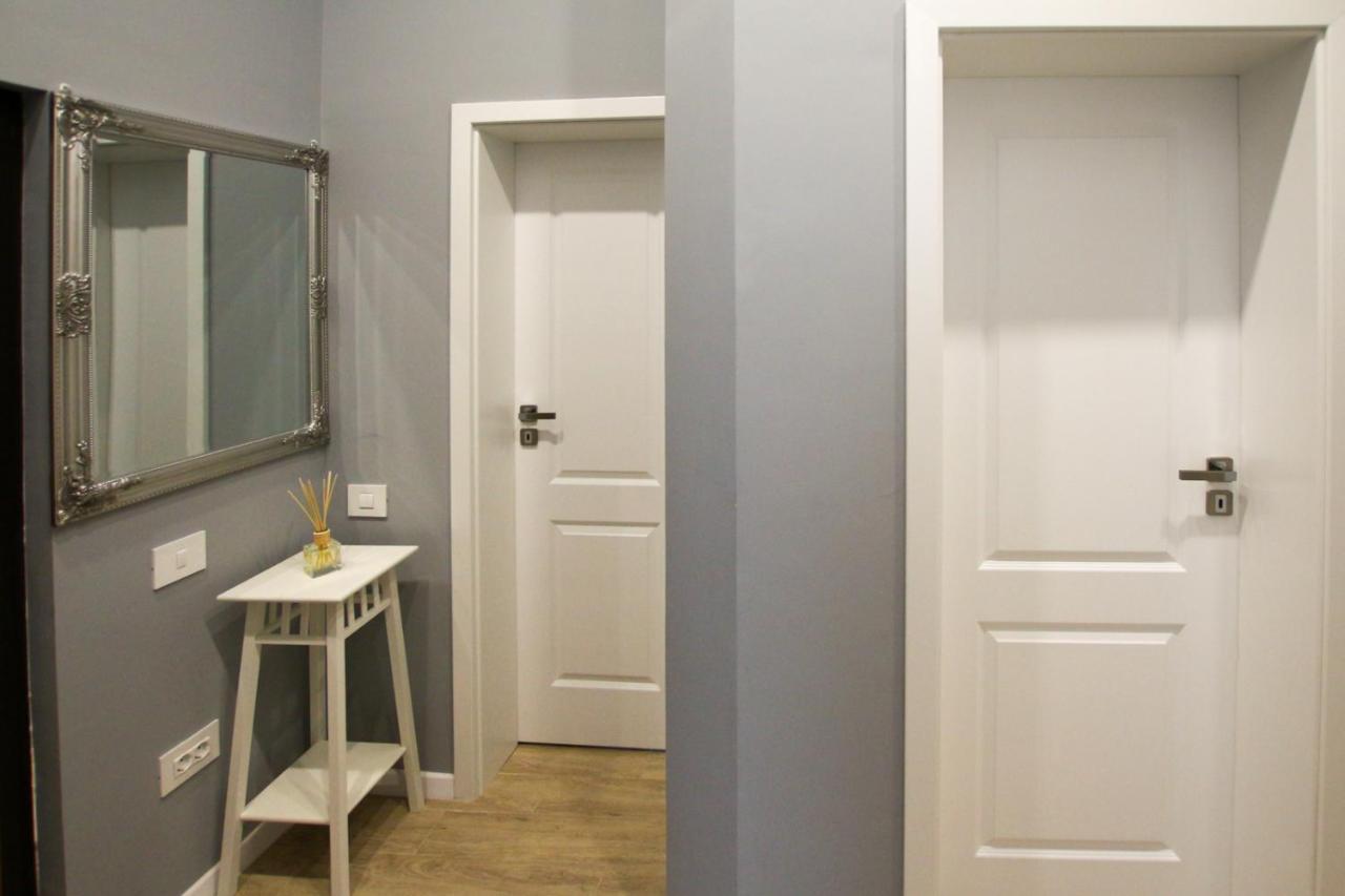 Mianelly Center Daire Köstence Dış mekan fotoğraf